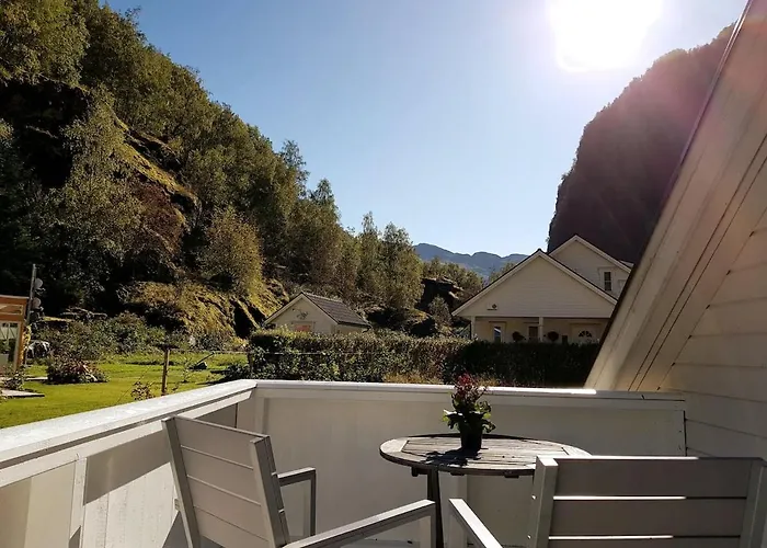 Bright And Cozy Apartment 1.5Km From City Centre