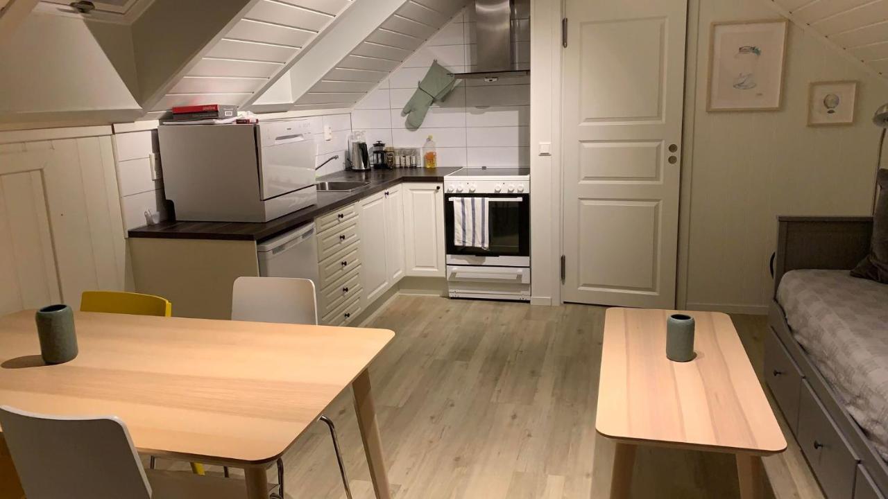 Bright And Cozy 1.5km From Centre Apartment *